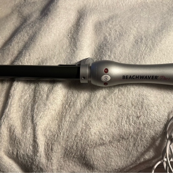 The Beachwaver Co. Pro 1 Hair Curler Silver, Used Once Orig. $229 SELLING $50 - Picture 3 of 7